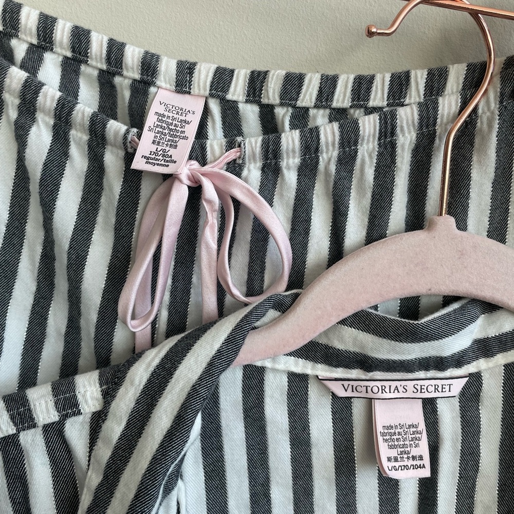 Victoria's Secret Gray White Silver Metallic Striped Pajama Set - Picture 15 of 16